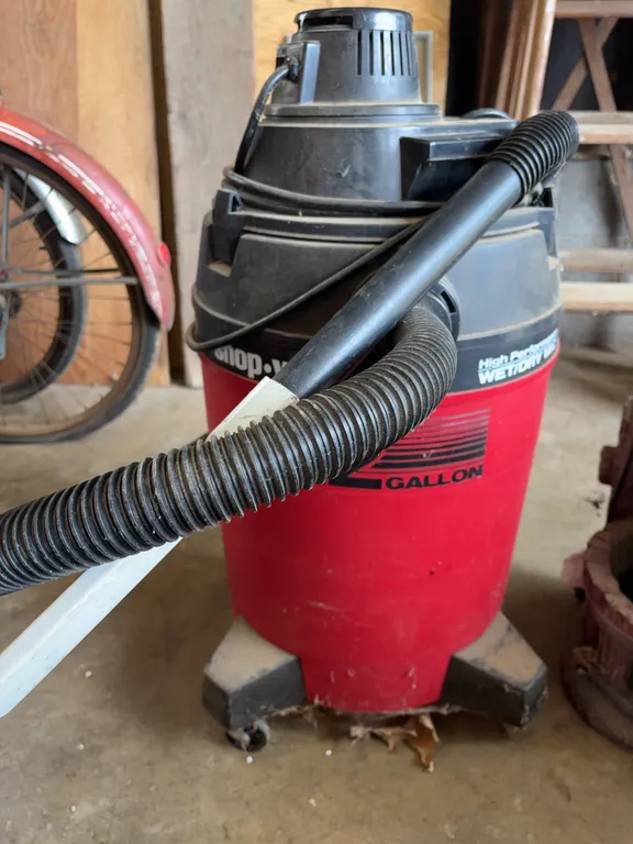 Shop vac wet/dry vac