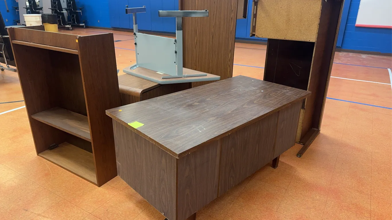 Office Desks and Tables