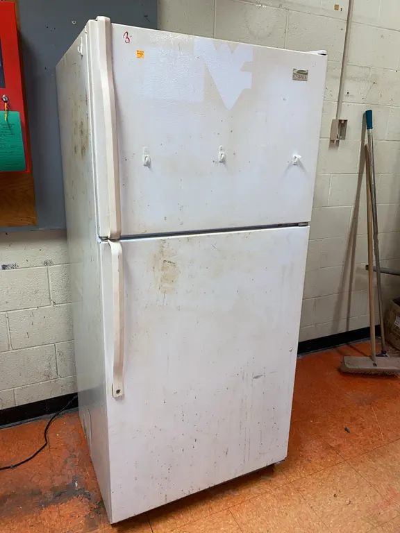 ESTATE Refrigerator 