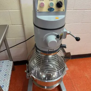Globe commercial mixer