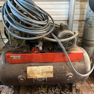 Air compressor and air hose