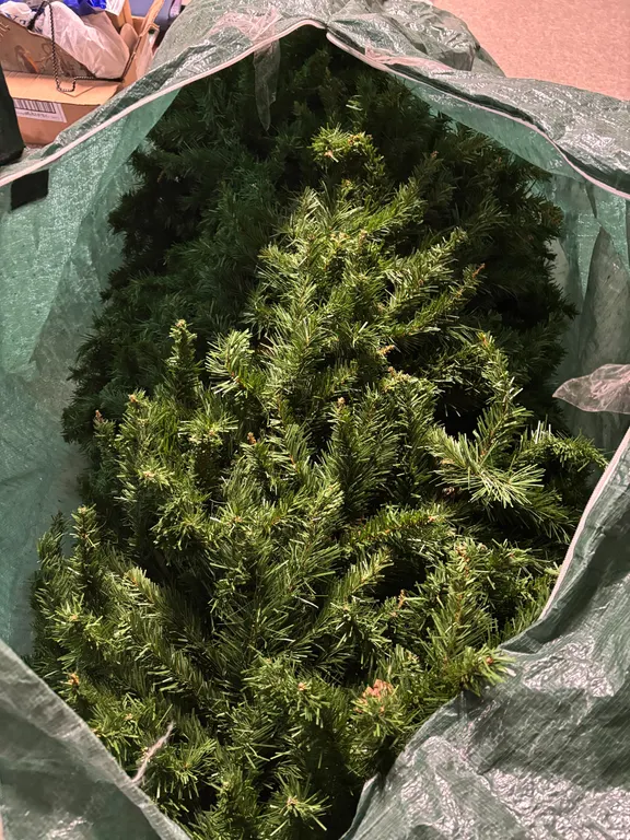 9' Christmas tree