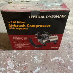 Central pneumatic airbrush compressor