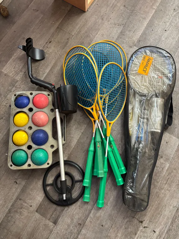 Badminton game and metal detector
