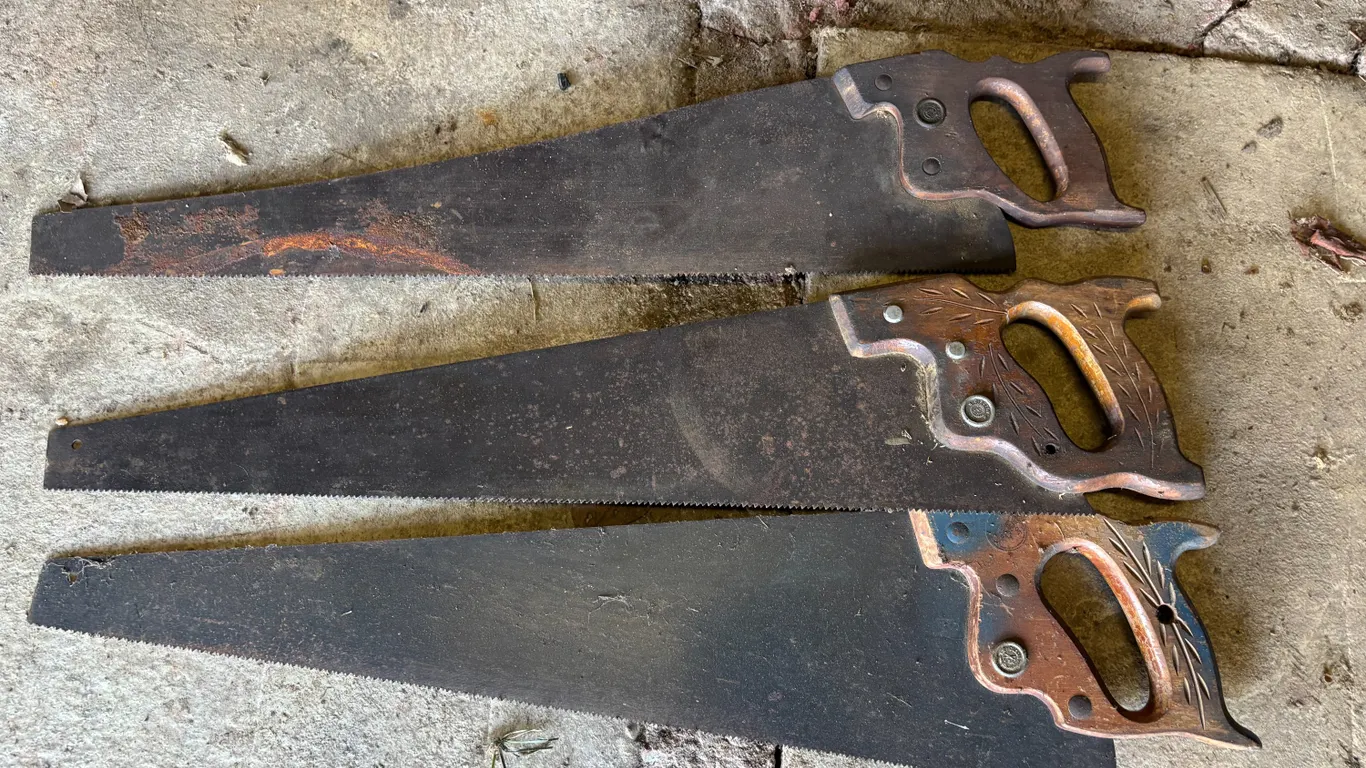 (3)- hand saws