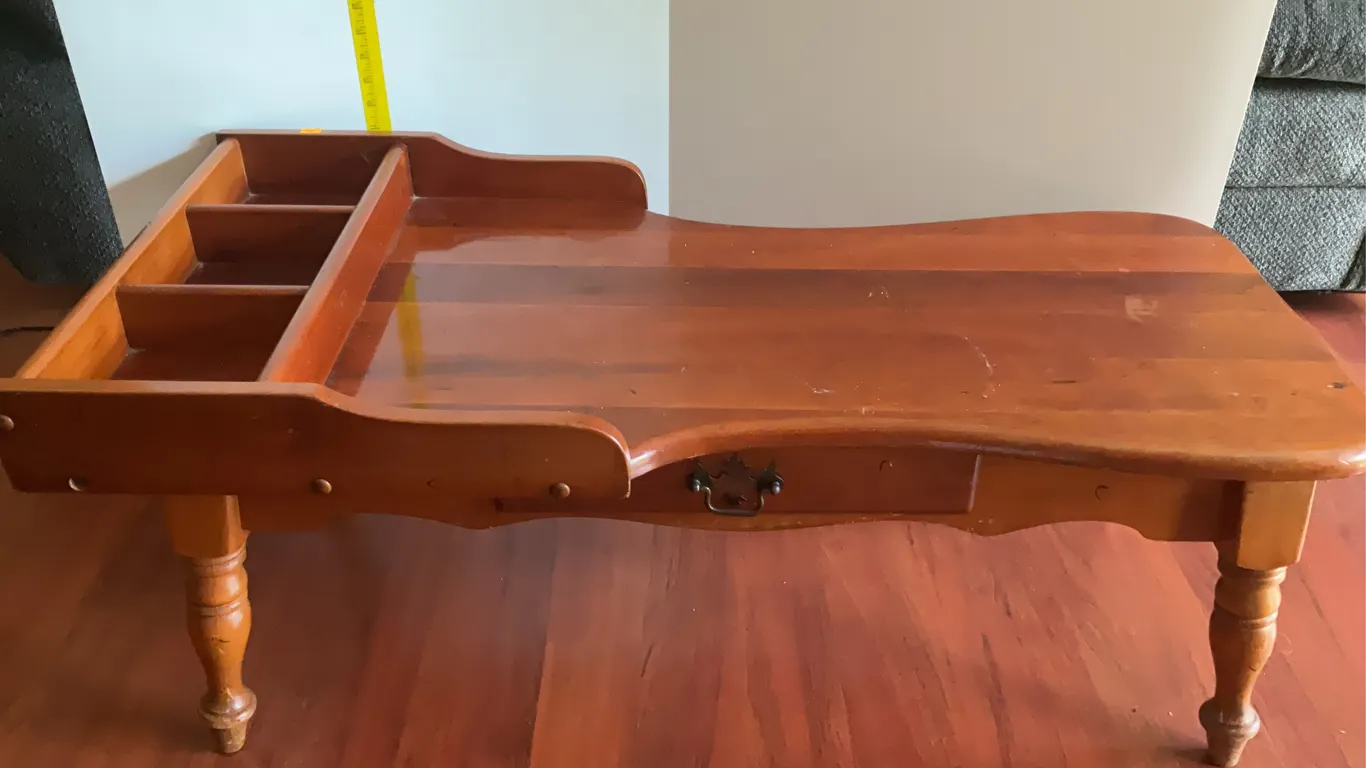 Ethan Allen Nutmeg Maple Dough Box Coffee Table
