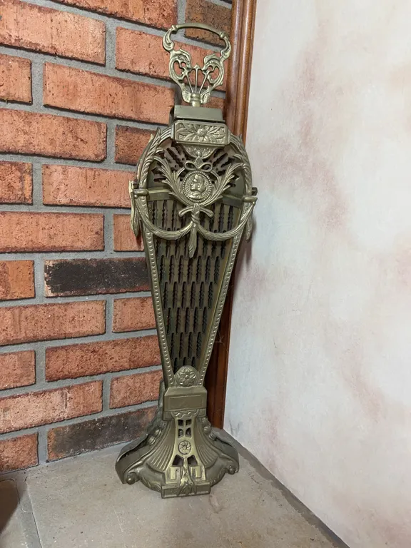 Brass Peacock Feather Fireplace Screen