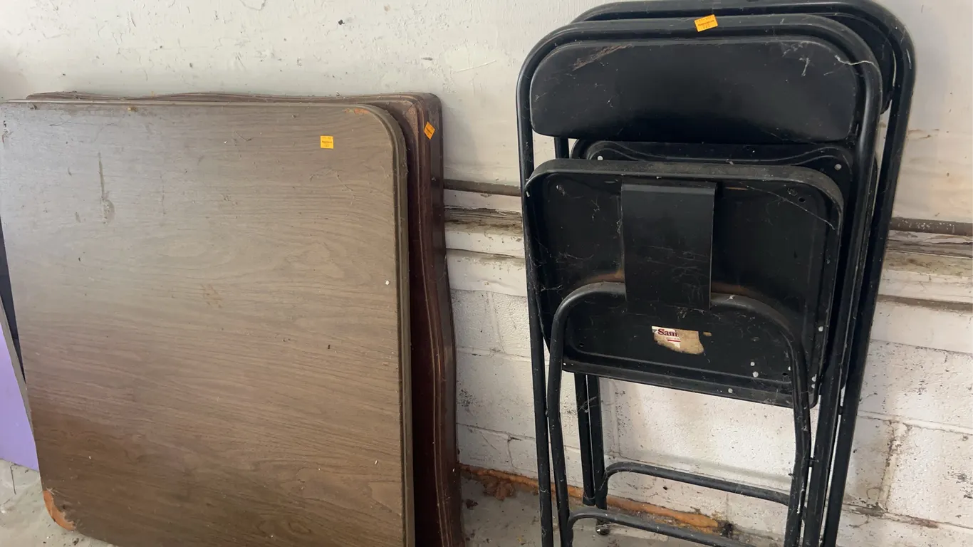 (2) Vintage Folding Card Tables, (2) Folding Chairs