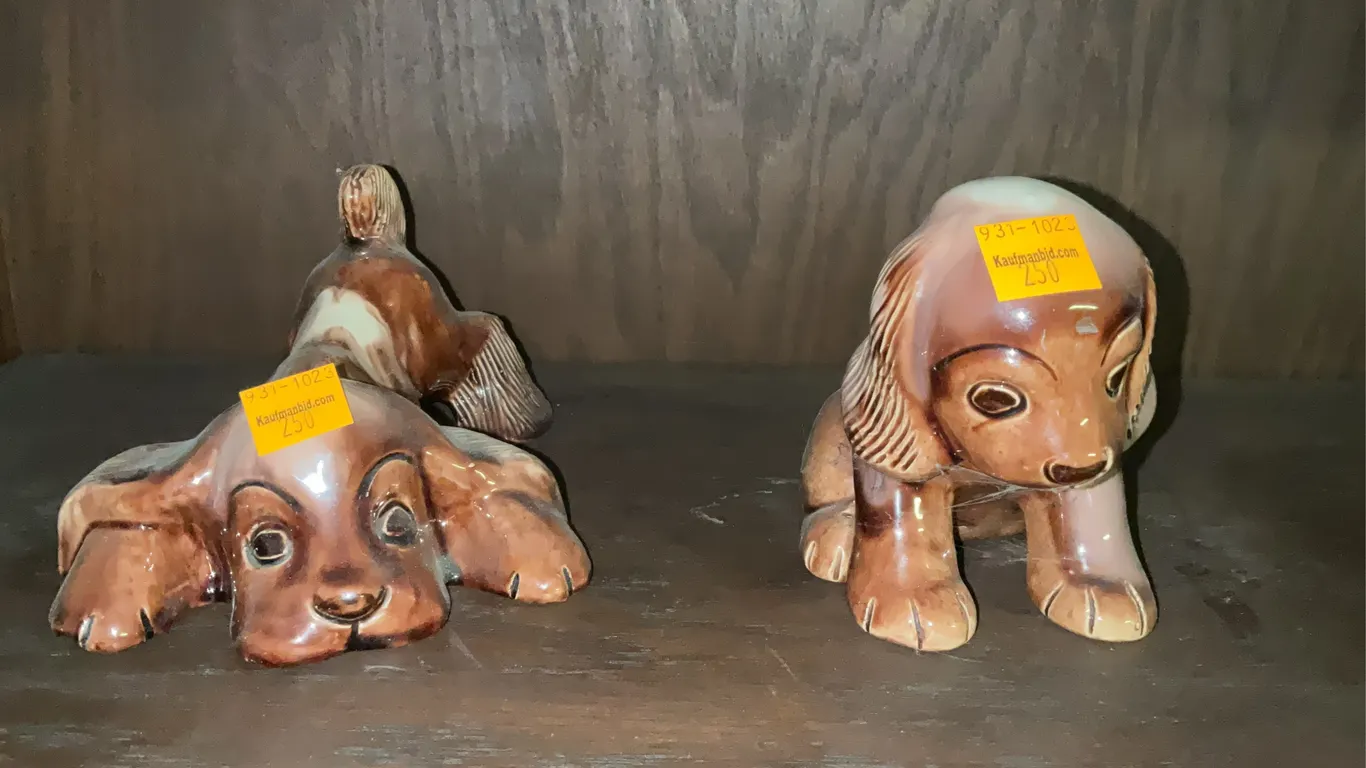 (2) Ceramic Beagle Dogs