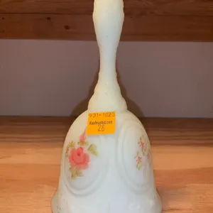 Fenton Bell “ Roses on Custard”