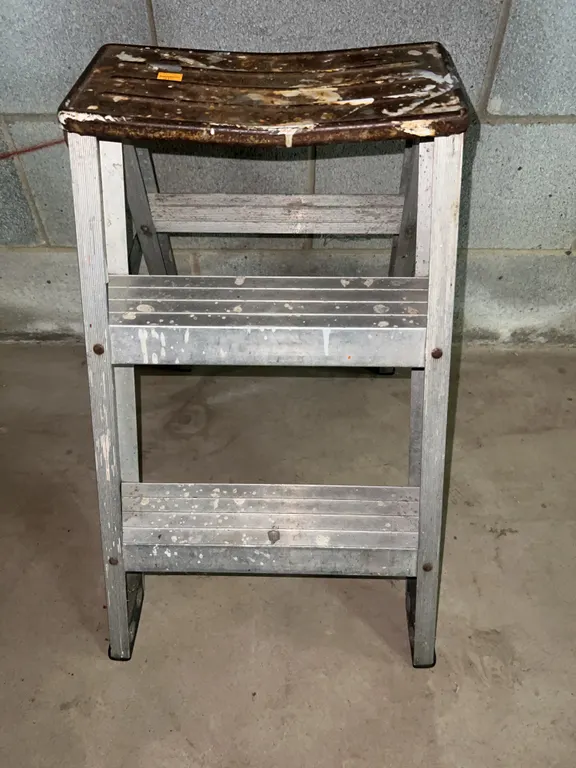 Aluminum Stepladder