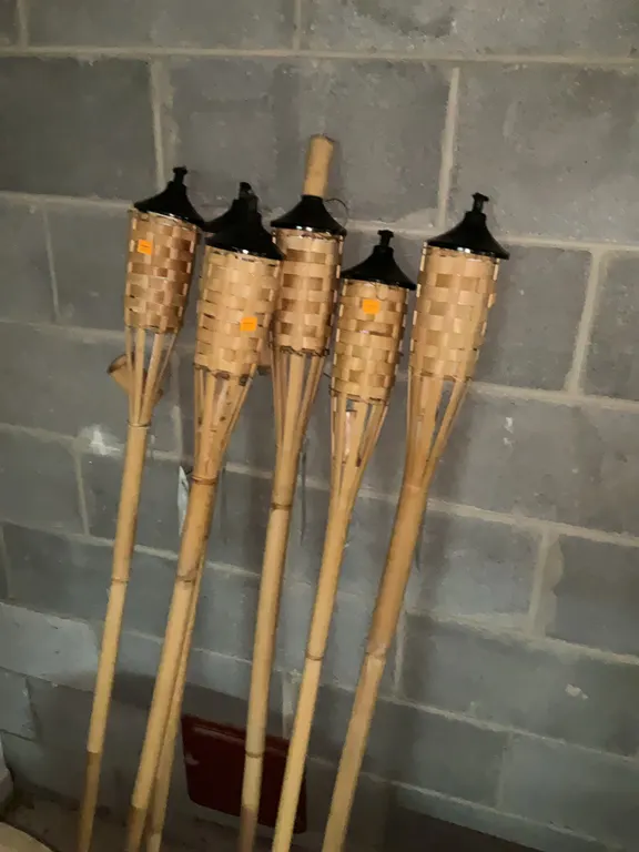 6 Tiki Torches
