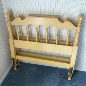 Single Wood Headboard and Footboard