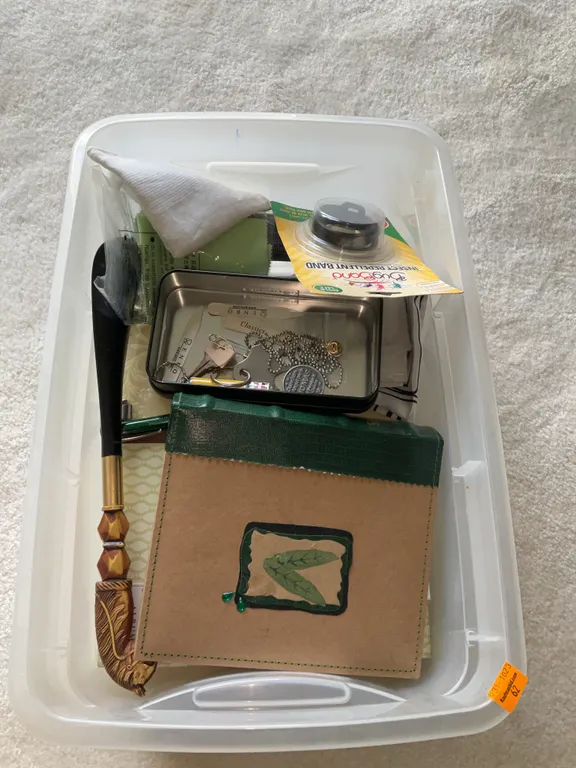 Tote of Misc.