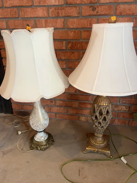 (2) Decorative Table Lamps