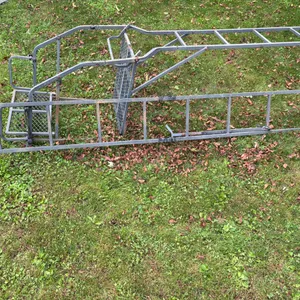 Approx 16� ladder stand