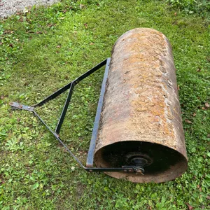 Lawn roller ( has holes )