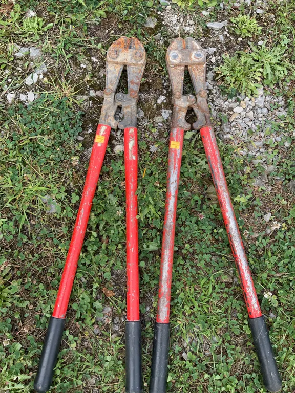 (2) Heavy Duty Bolt Cutters