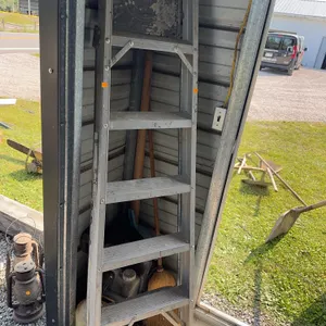 6’ Aluminum Ladder