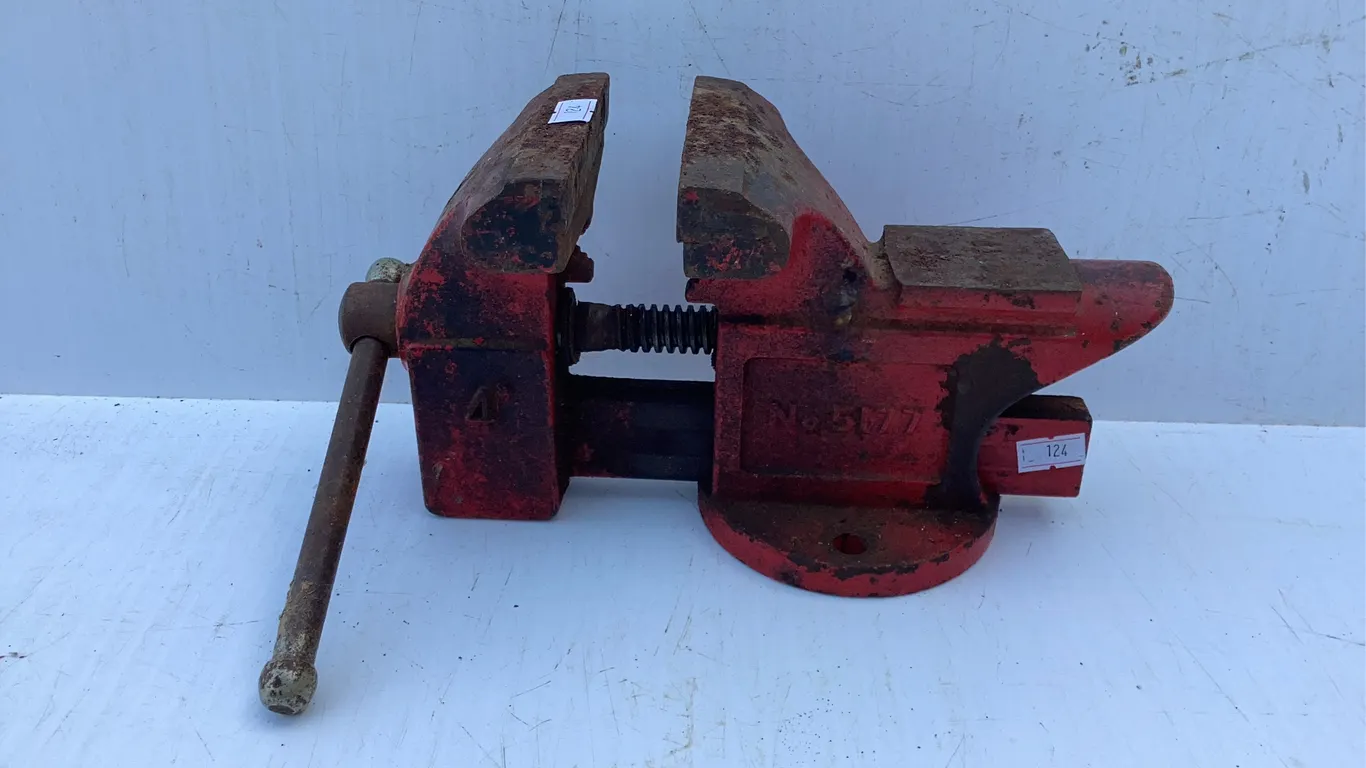 4 “ Bench Vise #5177