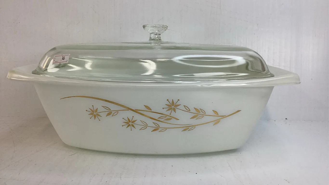 Vintage Pyrex Golden Honeysuckle Roaster with Lid