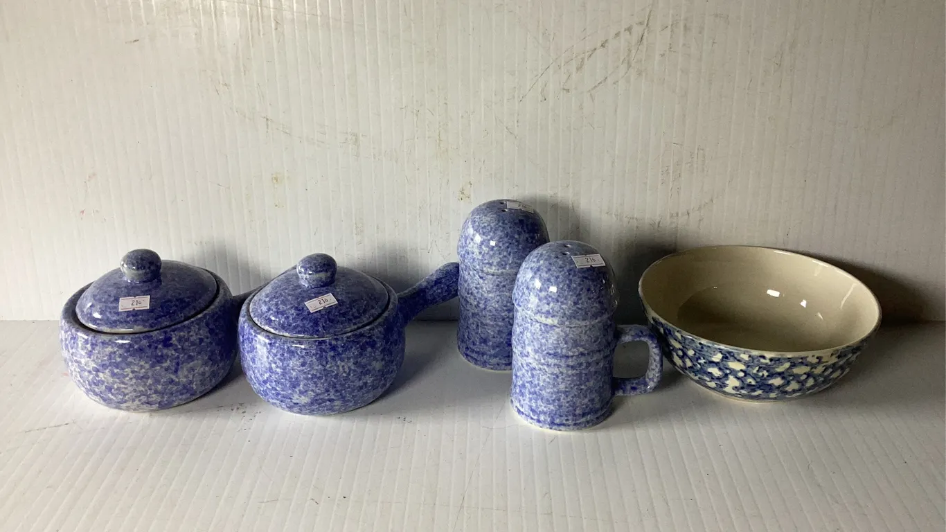 2 Spongeware Warmers, Bowl, Salt and Pepper Shakers