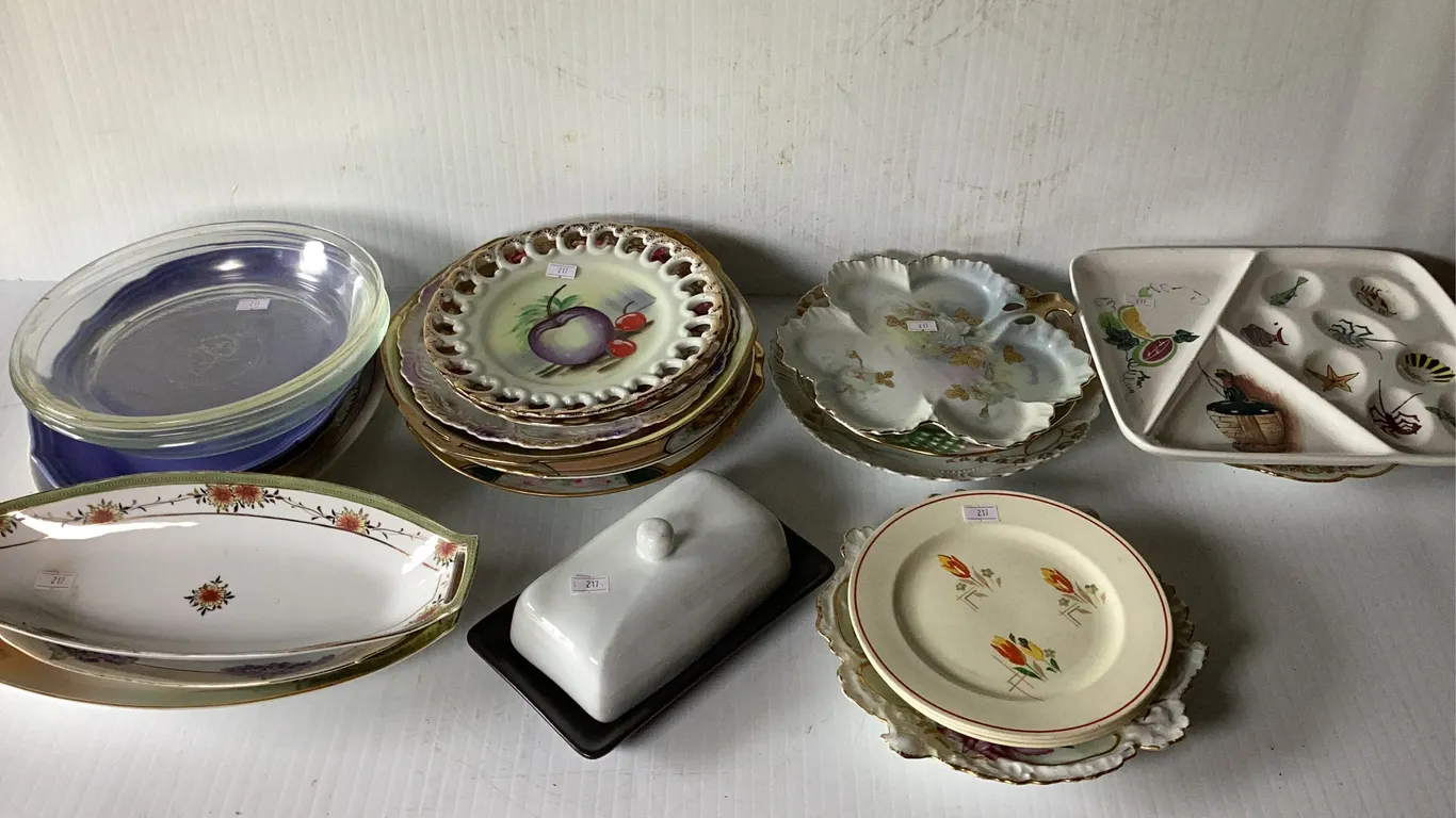 Associated of Plates, Platters and Serving Dishes