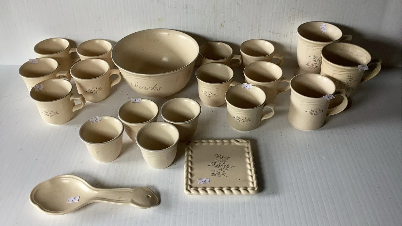 20 Piece Pfaltzgraff Collection