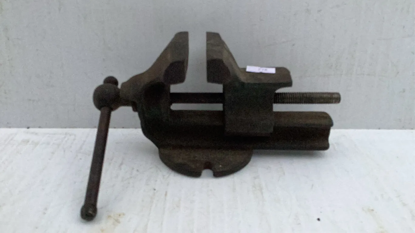 Bench Vise