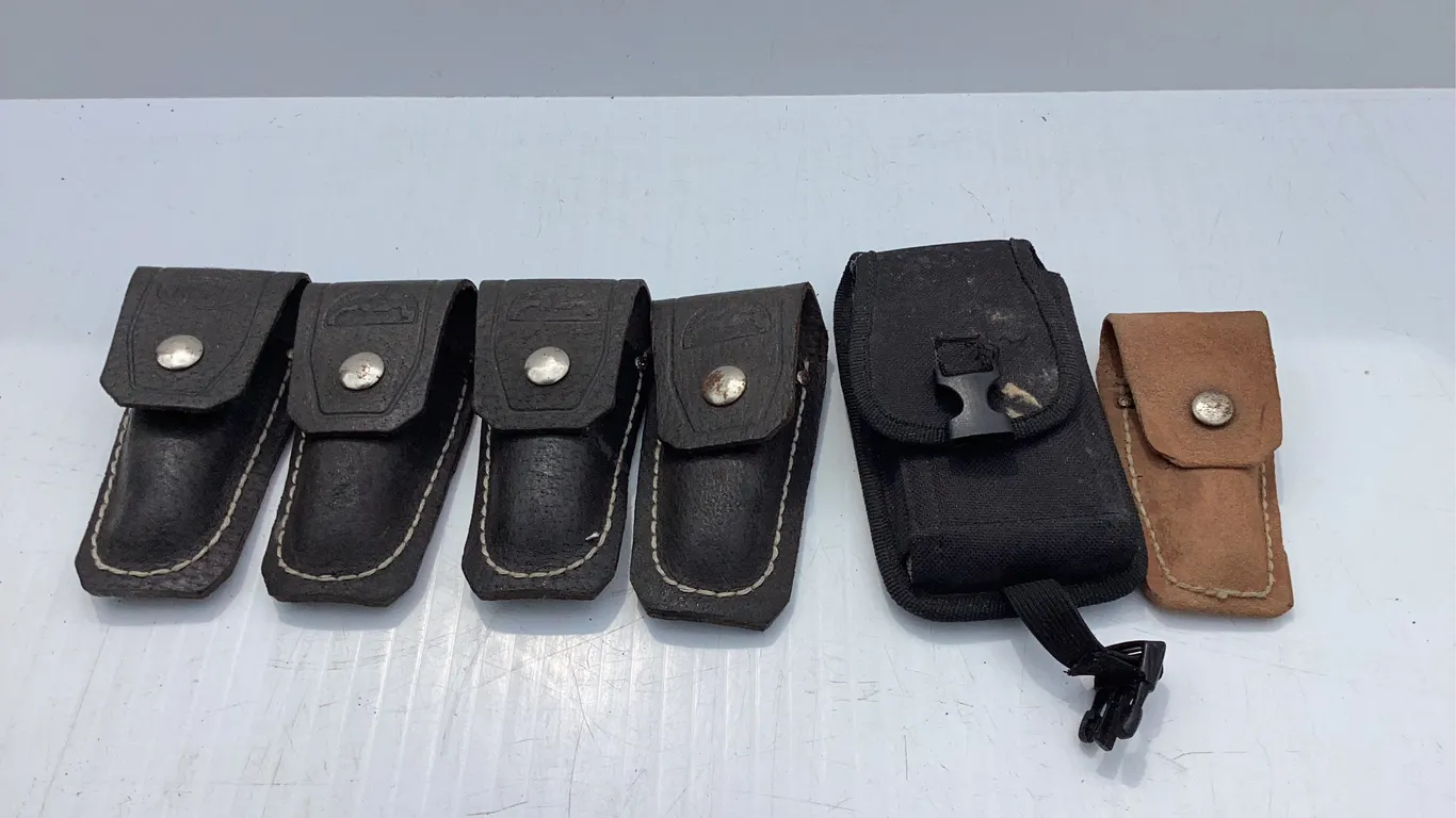 6 Knife Cases