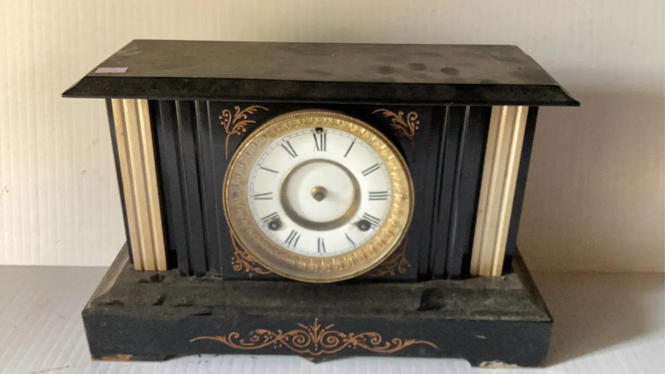 Mantle Clock