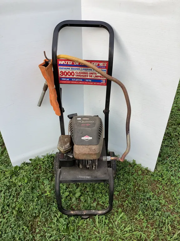 4 HP Pressure Washer Motor on Cart