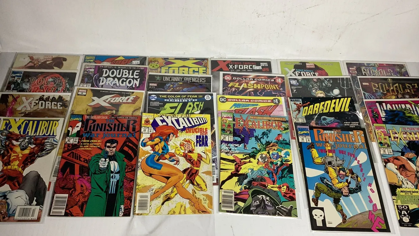 (24) Comic Books