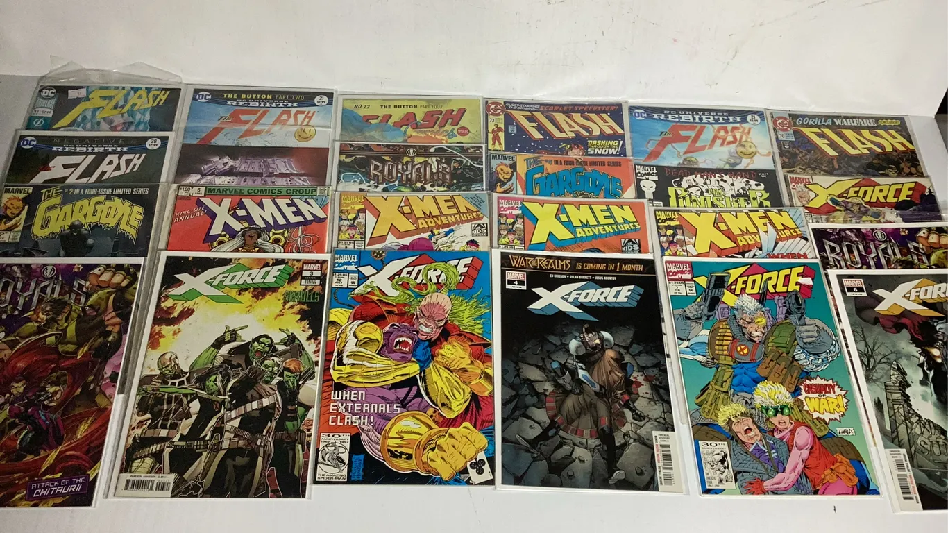 (24) Comic Books