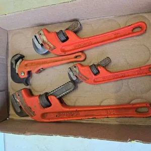 Pittsburgh offset pipe wrenches