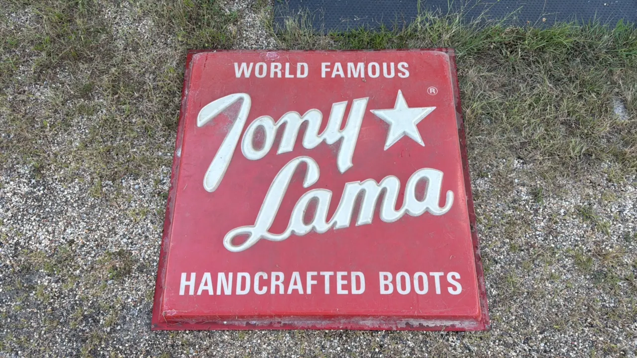Tony Lama World Famous Handcrafted Boots - Plastic Sign Insert