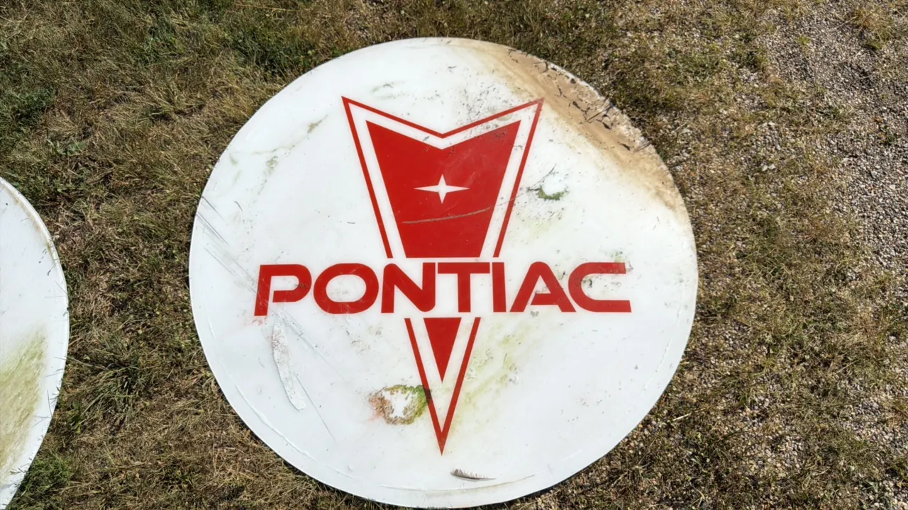 Pontiac Round Insert, 47-Inch Diameter