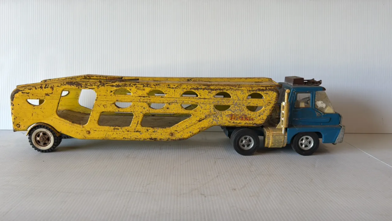 Tonka Pressed Steel Toy Car Carrier Truck