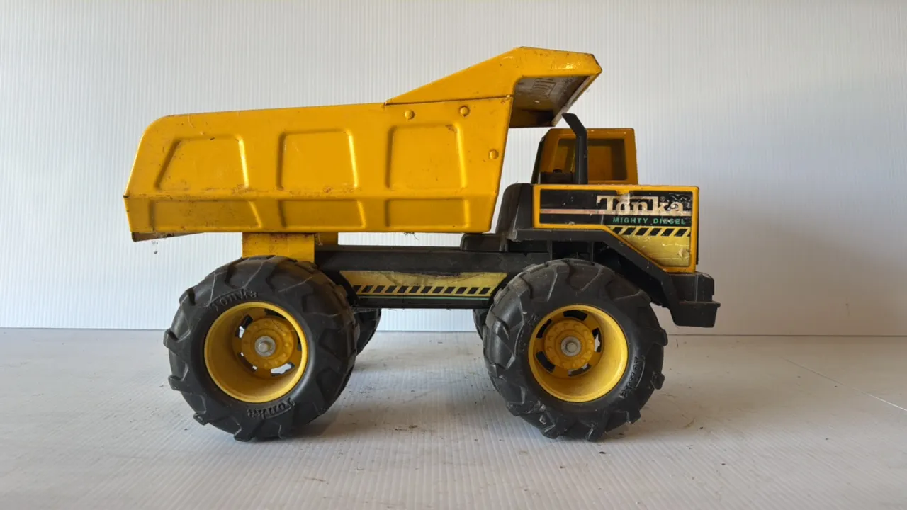 Tonka Mighty Diesel Dump Truck