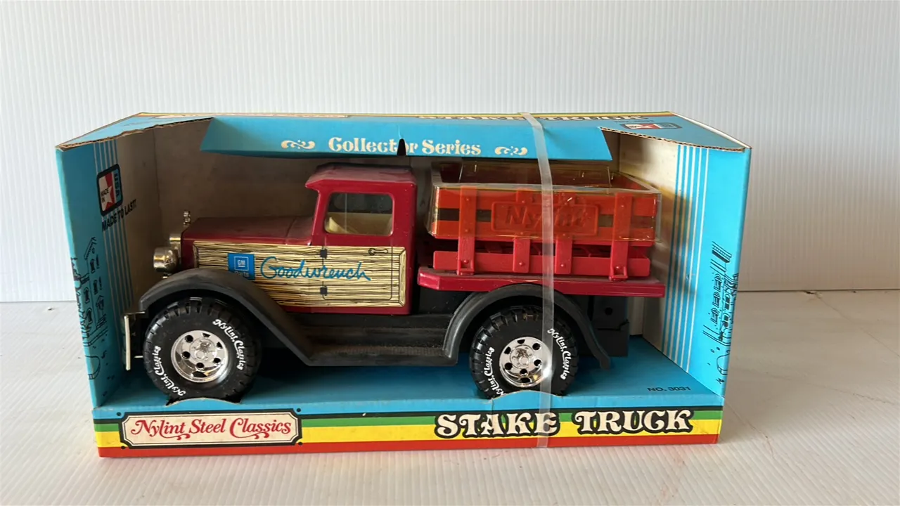 Nylint Steel Classics Collector Series Goodwrench Stake Truck, No. 3031