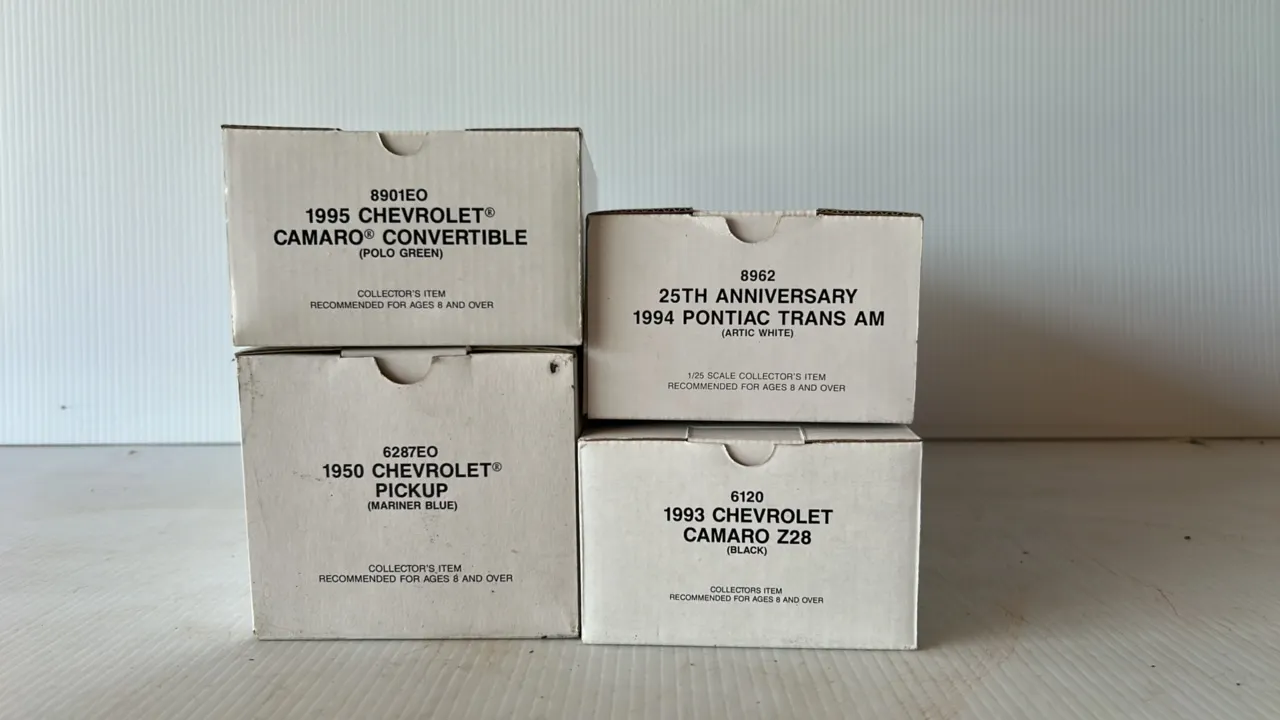 4 AMT ERTL Vehicles