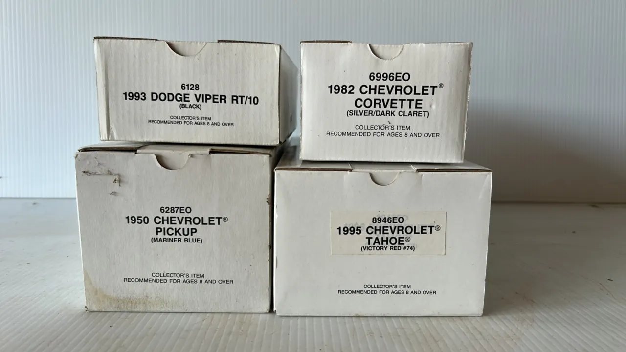 4 AMT ERTL Vehicles