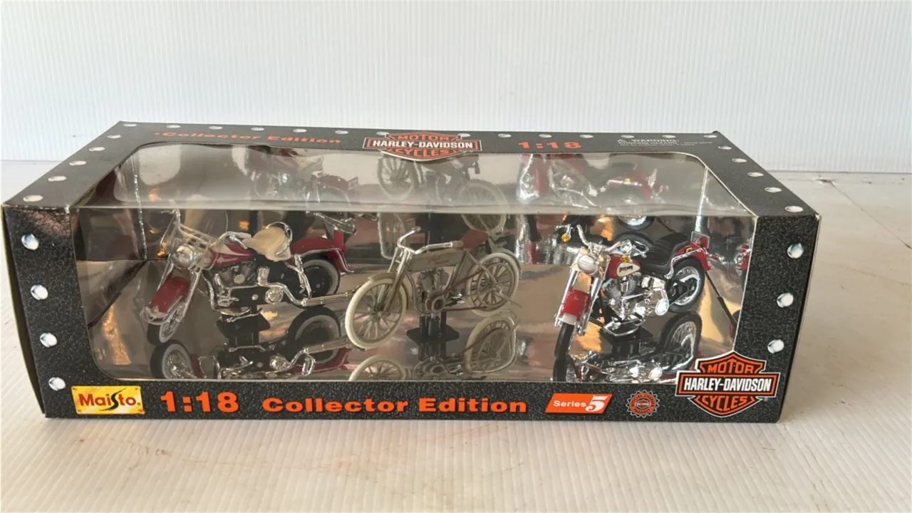 Maisto 1:18 Collector Edition Harley-Davidson Series 5 Model Motorcycles