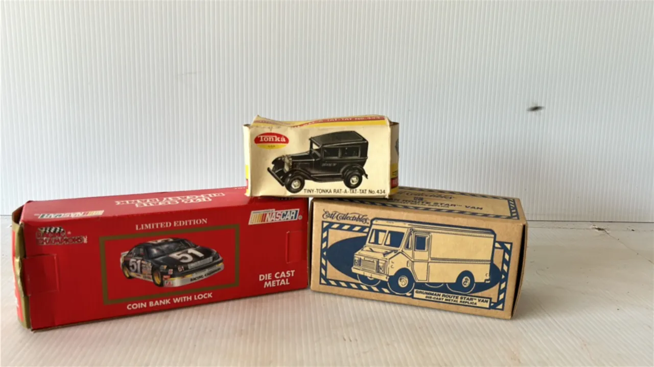Tonka Tiny Tonka Rat-A-Tat No. 434 Die-Cast Model Car in Original Box