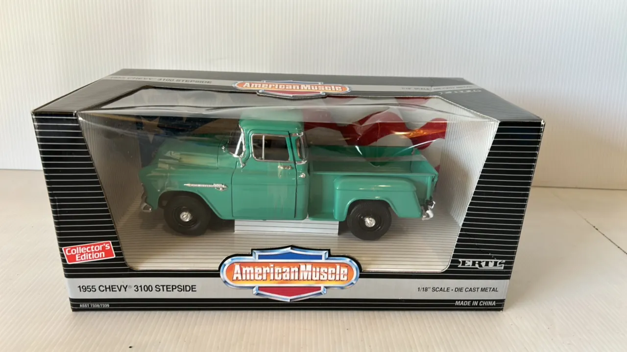 American Muscle Ertl 1955 Chevy 3100 Stepside 1/18 Scale Die-Cast Model Truck, Collector's Edition