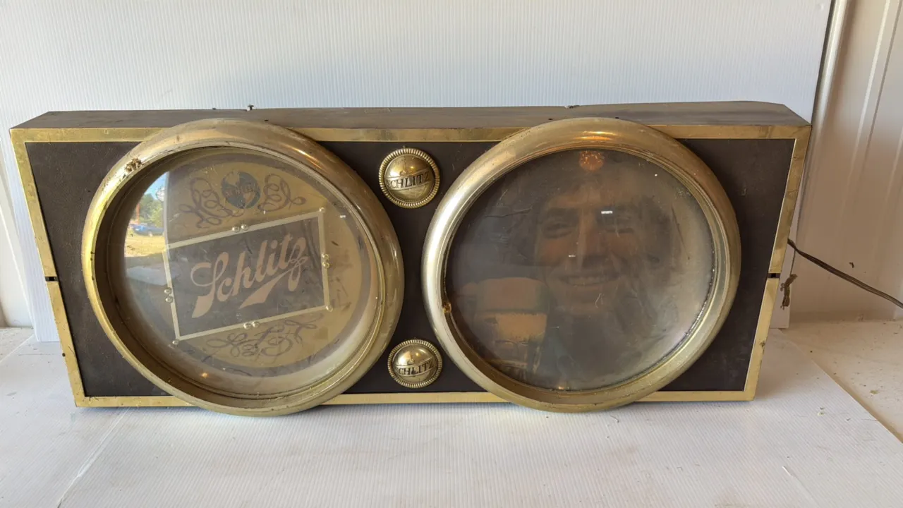 Schlitz Illuminated Beer Advertising Sign, Double Circular Display