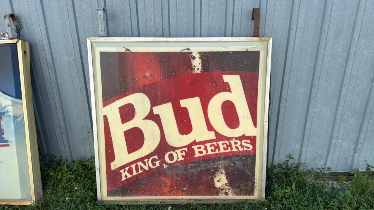 Budweiser "KING OF BEERS" illuminated advertising sign