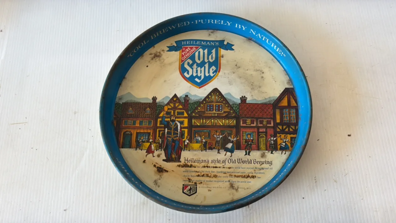 Heileman's Old Style Beer Serving Tray with Old World Brewing Scene