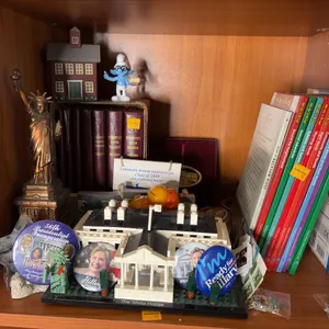 Contents Of Shelf