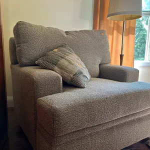 Arm Chair With Pillow